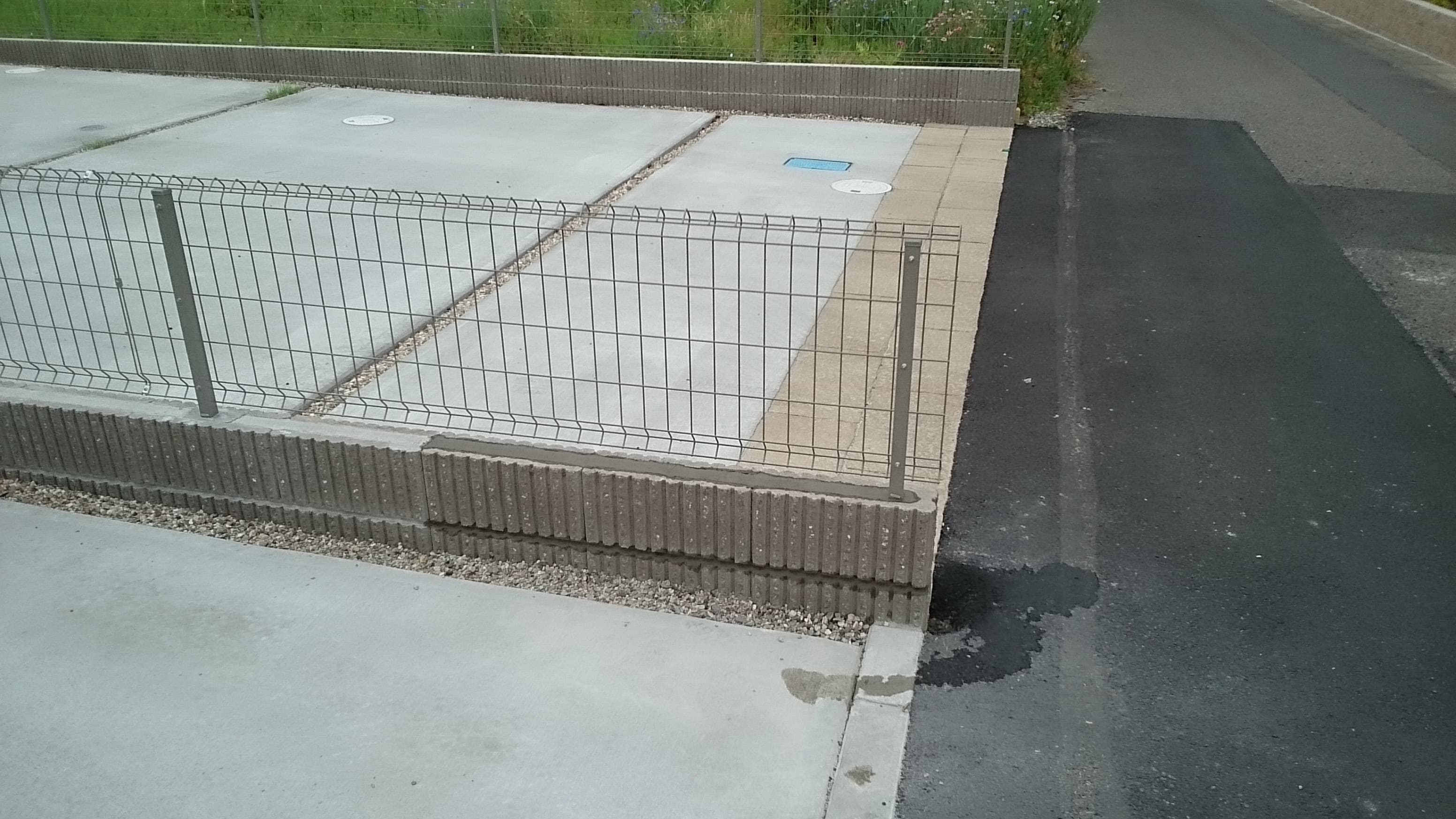 フェンス取替工事 | いなべ市のエクステリア工事ならイズ美