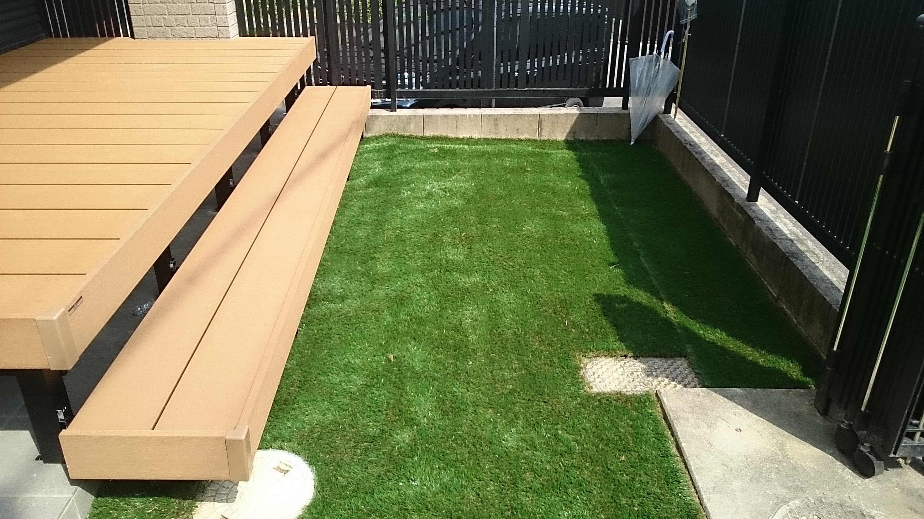 人工芝設置 | いなべ市のエクステリア工事ならイズ美