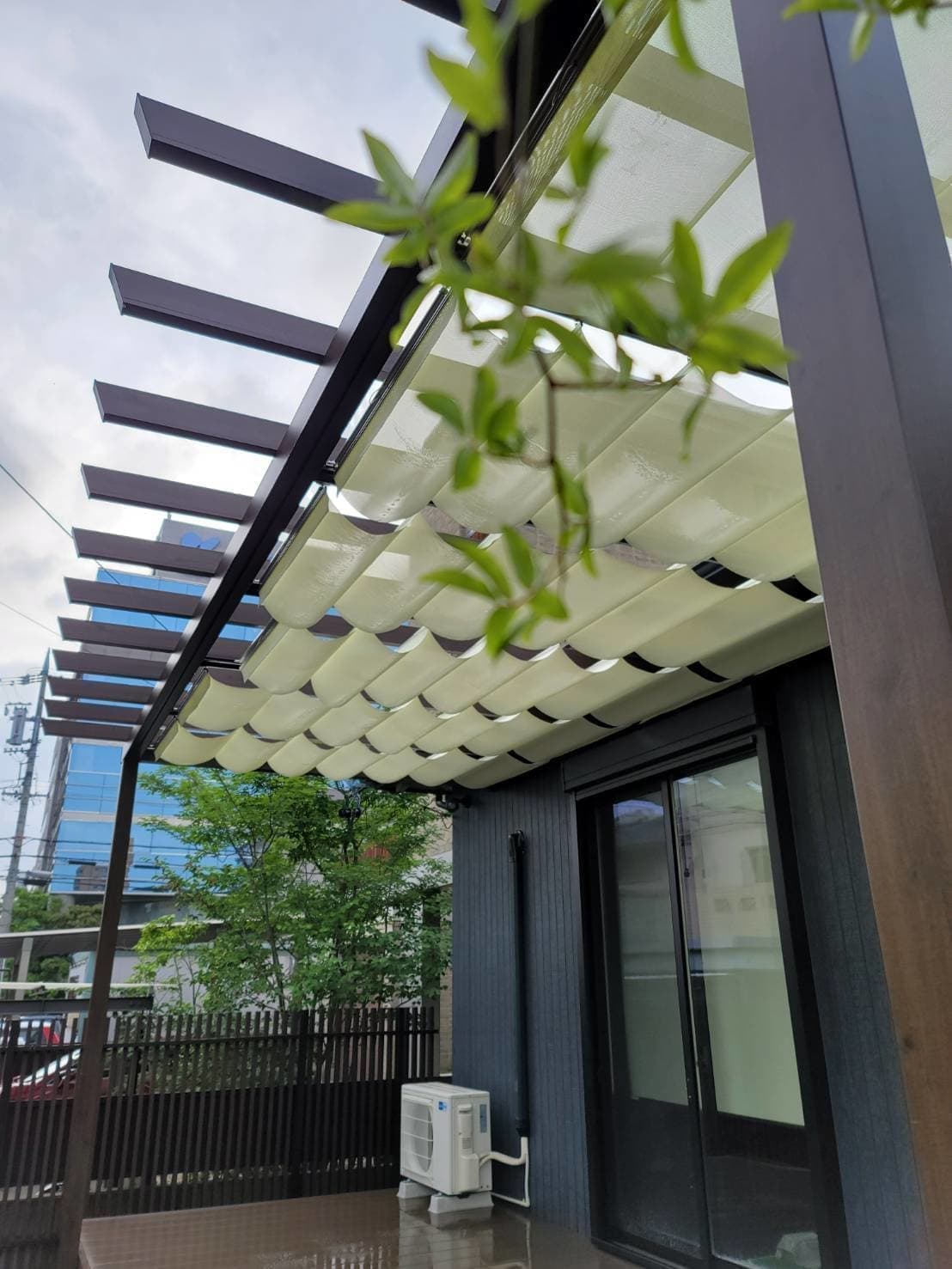 テラス新設 | いなべ市のエクステリア工事ならイズ美