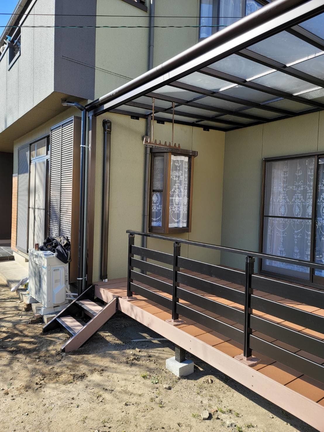 ウッドデッキ設置 | いなべ市のエクステリア工事ならイズ美