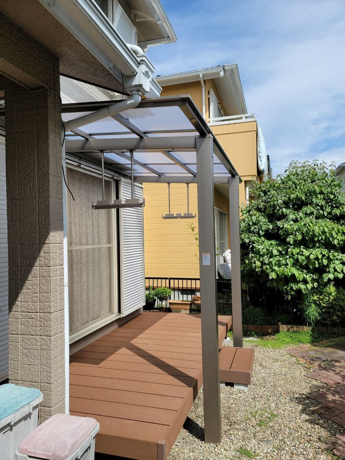 テラス新設工事 | いなべ市のエクステリア工事ならイズ美