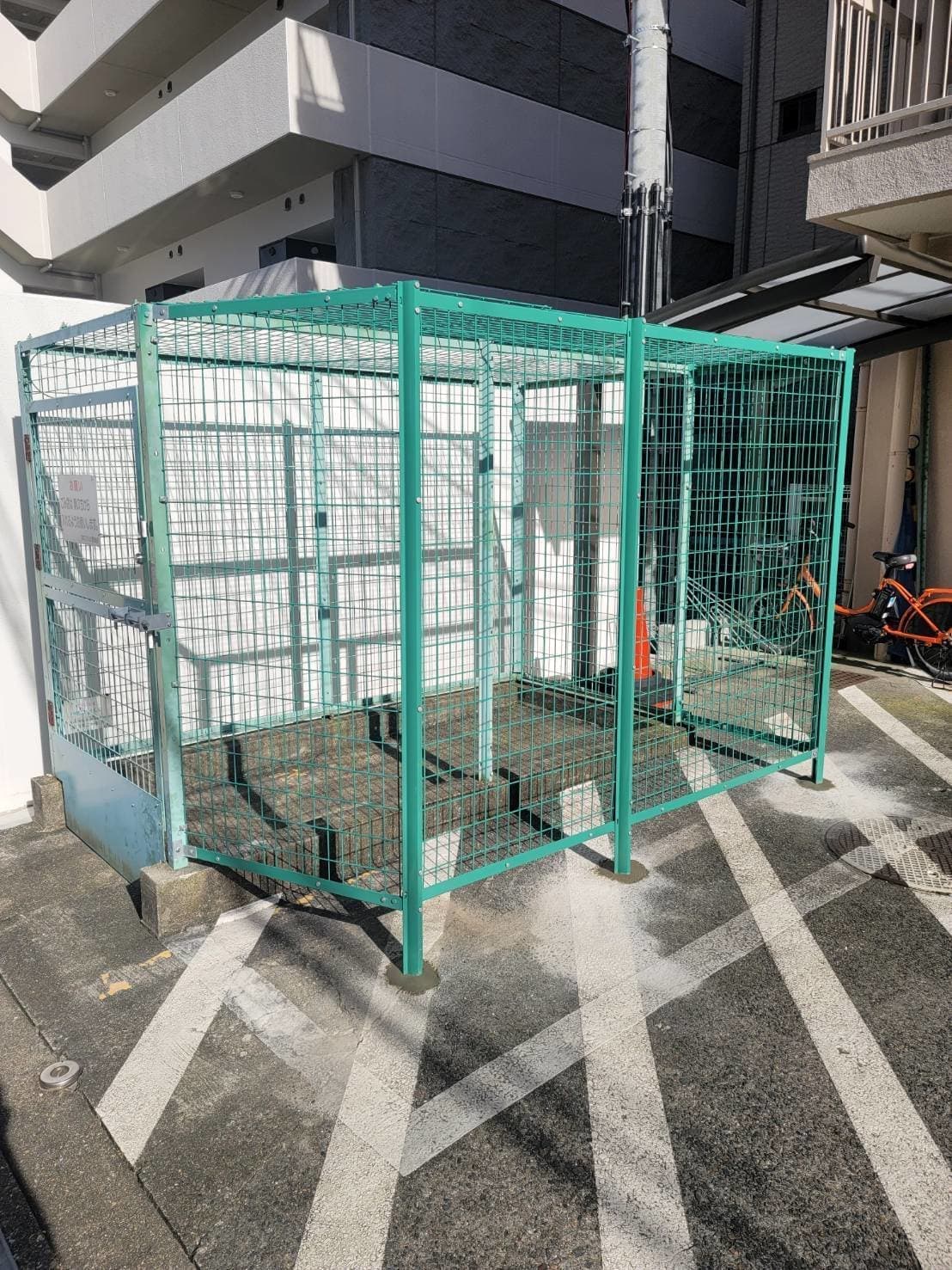 ゴミ収集場設置 | いなべ市のエクステリア工事ならイズ美