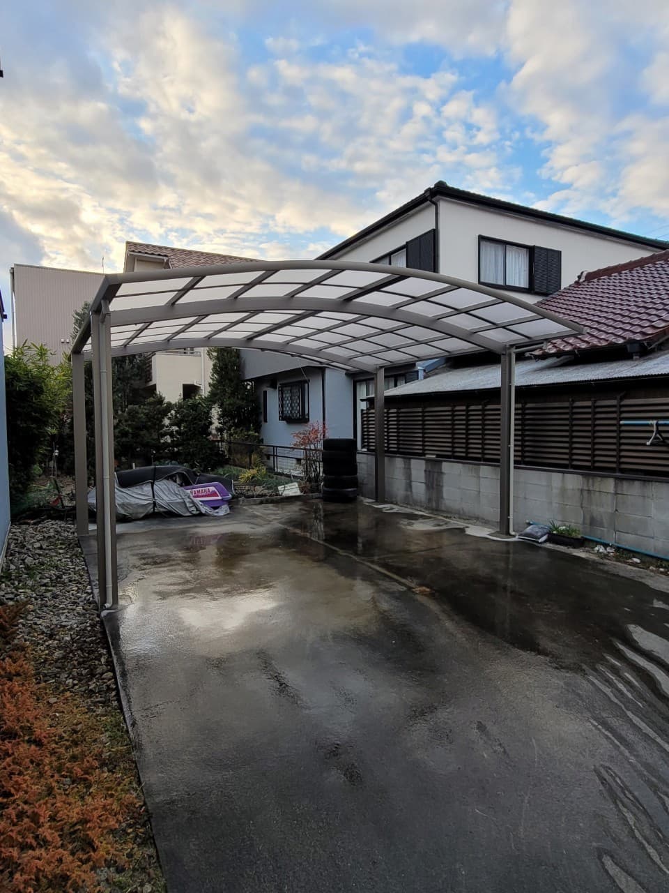 カーポート設置 | いなべ市のエクステリア工事ならイズ美