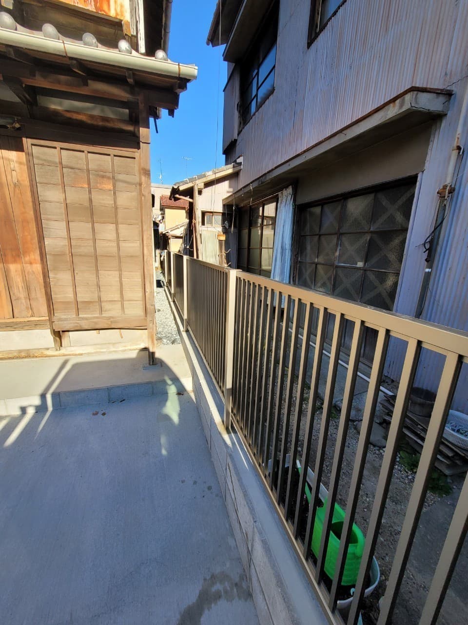 フェンス設置 | いなべ市のエクステリア工事ならイズ美