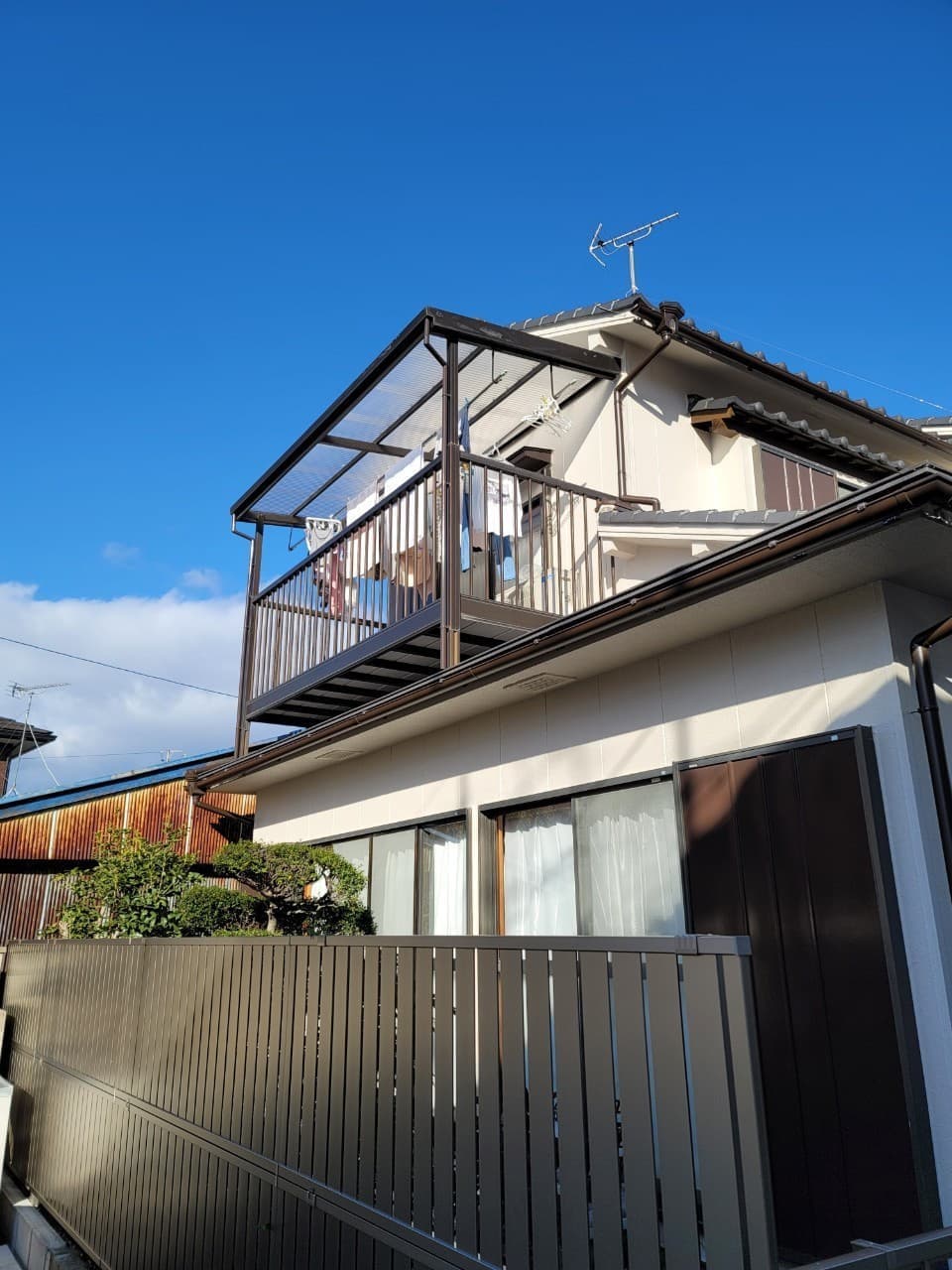 バルコニー設置 | いなべ市のエクステリア工事ならイズ美