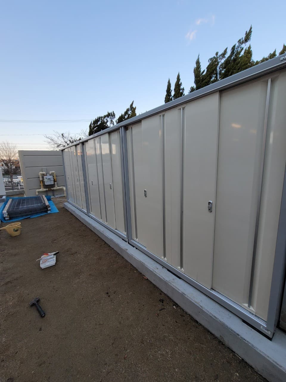 物置設置 | いなべ市のエクステリア工事ならイズ美